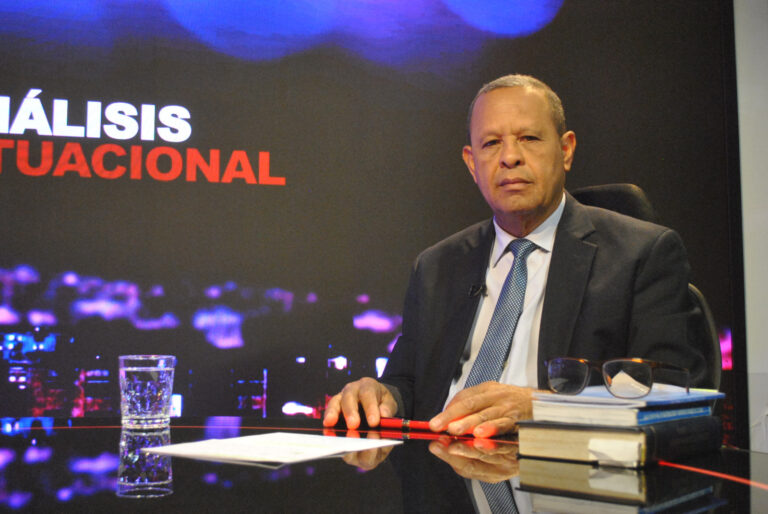 Rodolfo Sanz: Reforma Constitucional responderá al cambio histórico del país