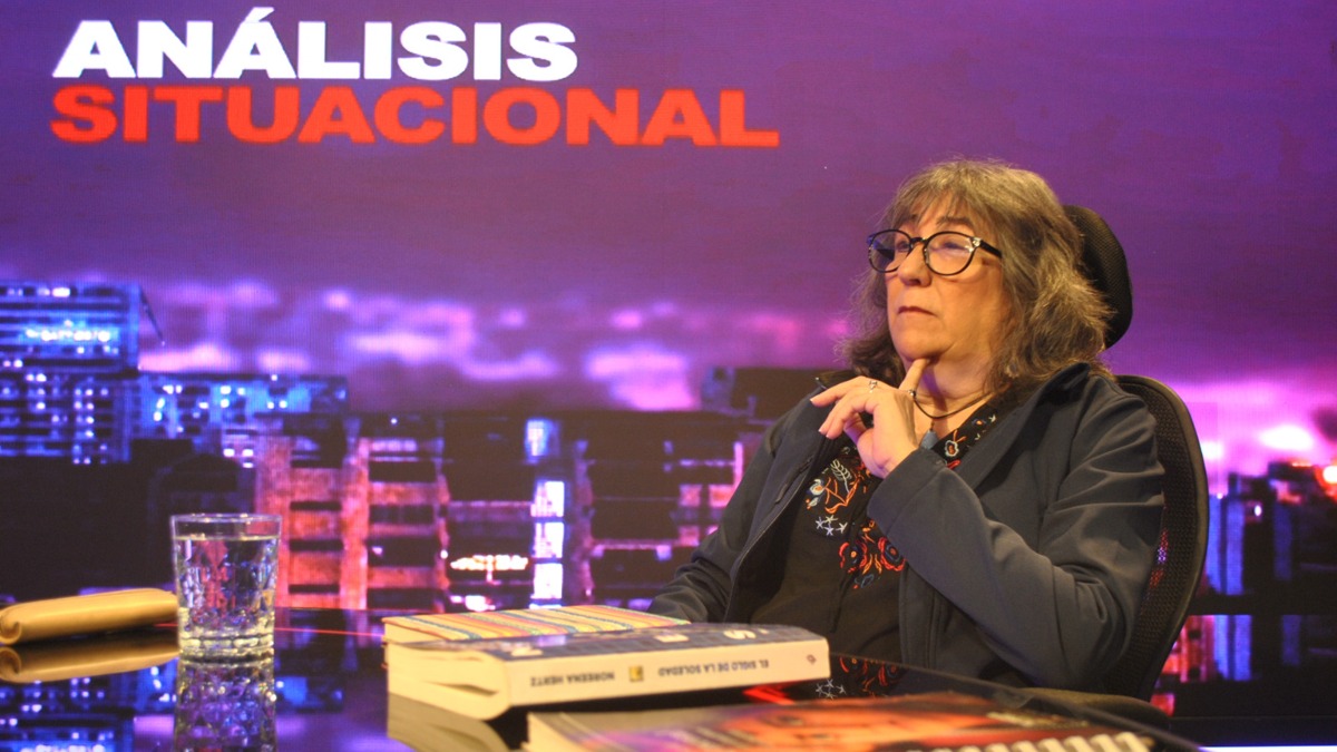 Ovilia Suárez, psicóloga e investigadora, en el set de Análisis Situacional