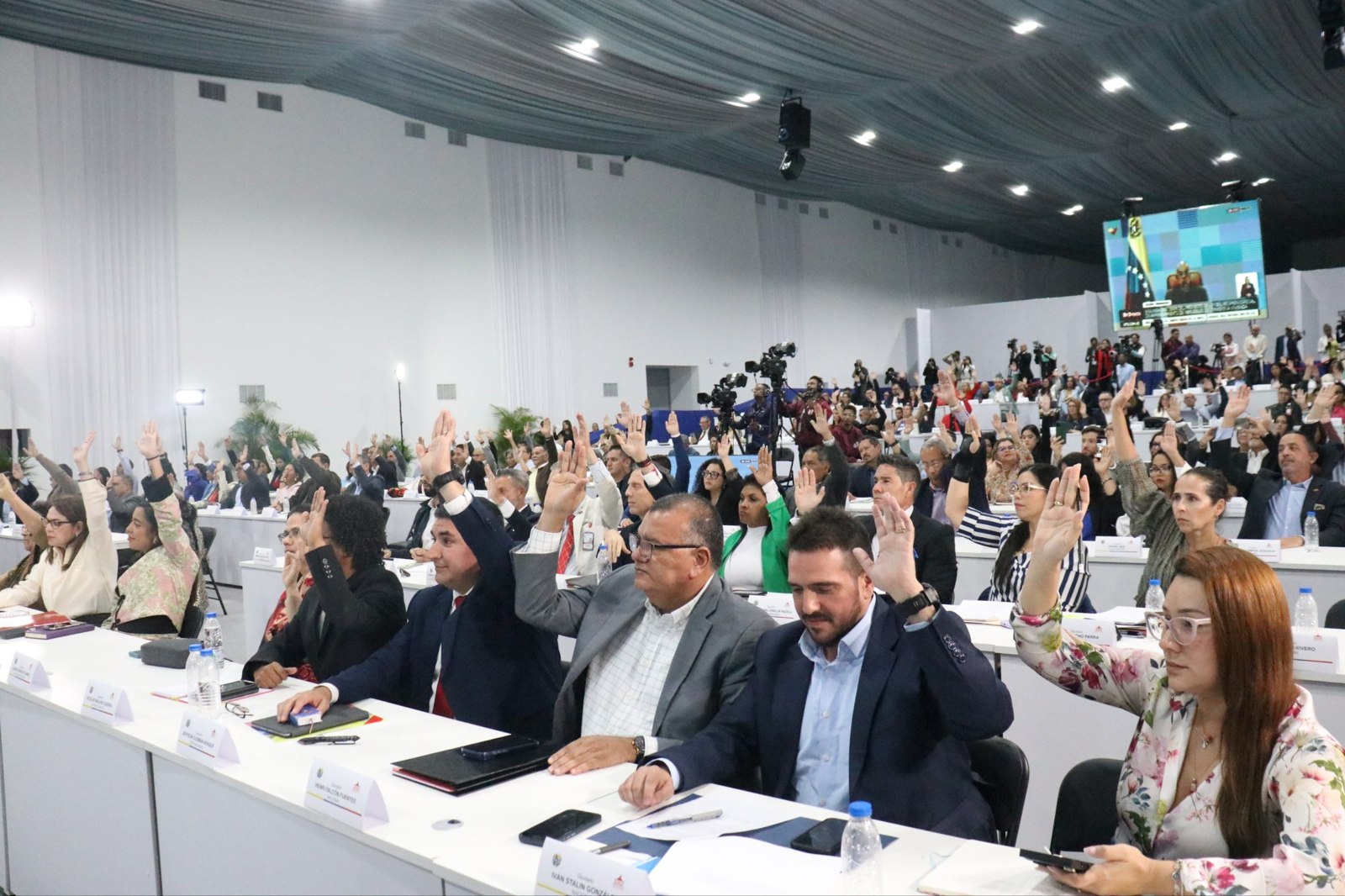 Diputados de la Asamblea Nacional aprueban por unanimidad la nueva ley de arrendamiento de vivienda